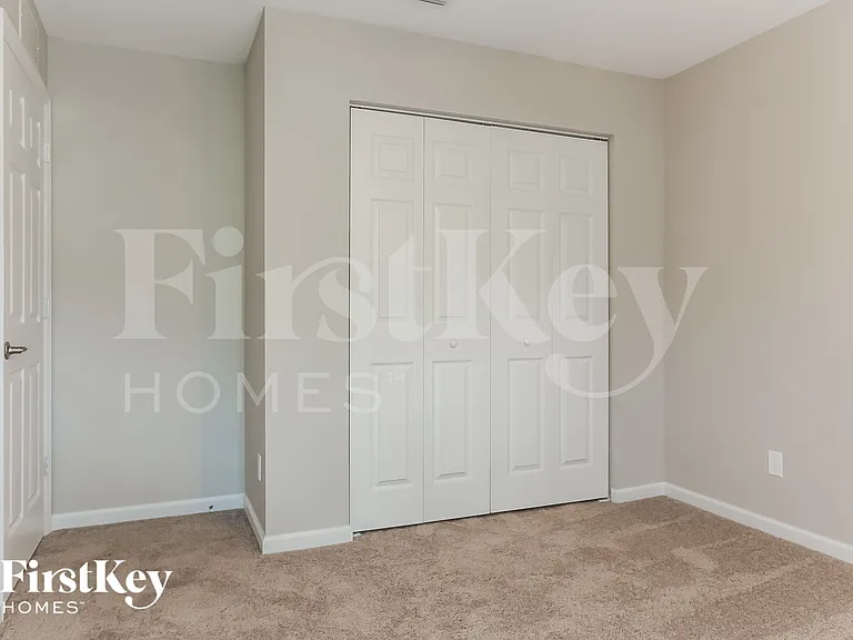 729 SW Estate Ave — Photo 12