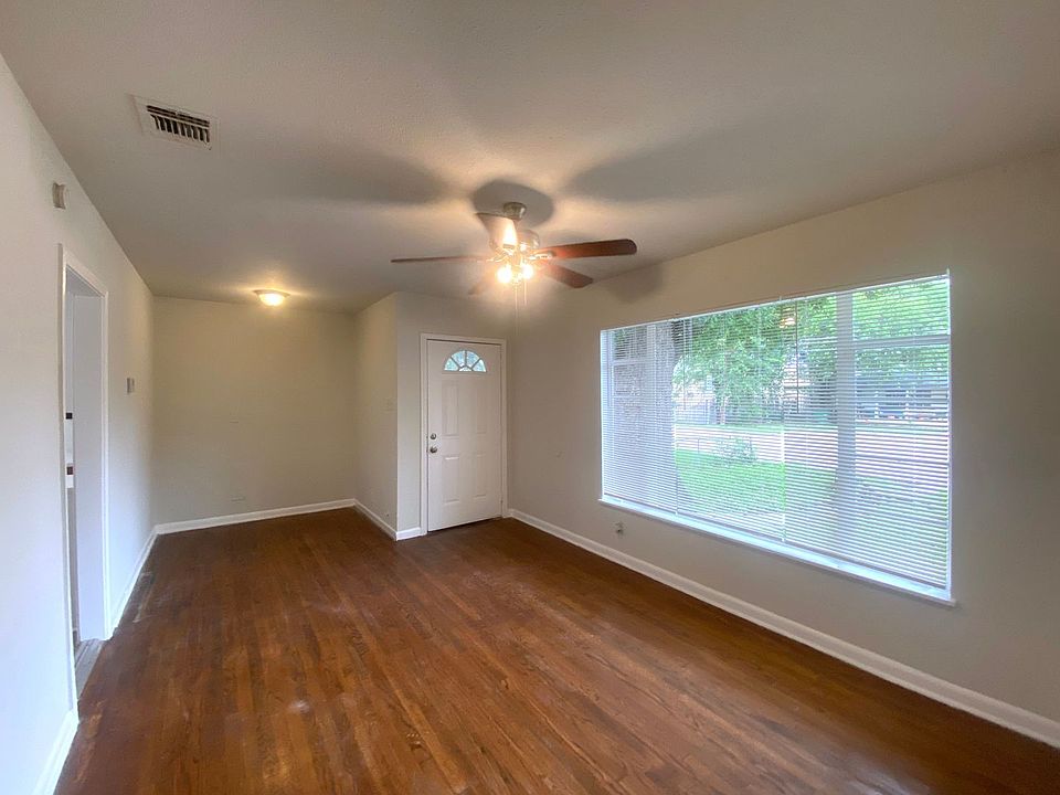 1st image of 158 Weizmann St
