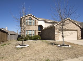 1120 Luckenbach Dr, Forney, TX 75126