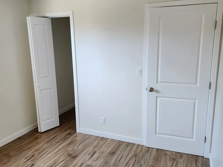 6739 Mason Ave — Photo 5