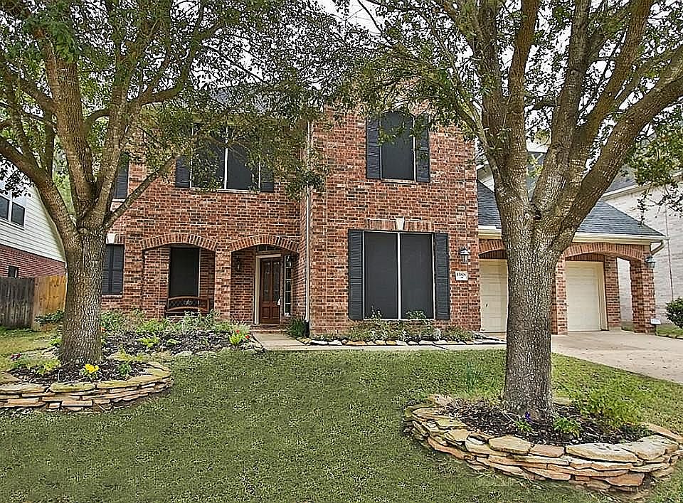 1st image of 15818 Ashton Hills Dr