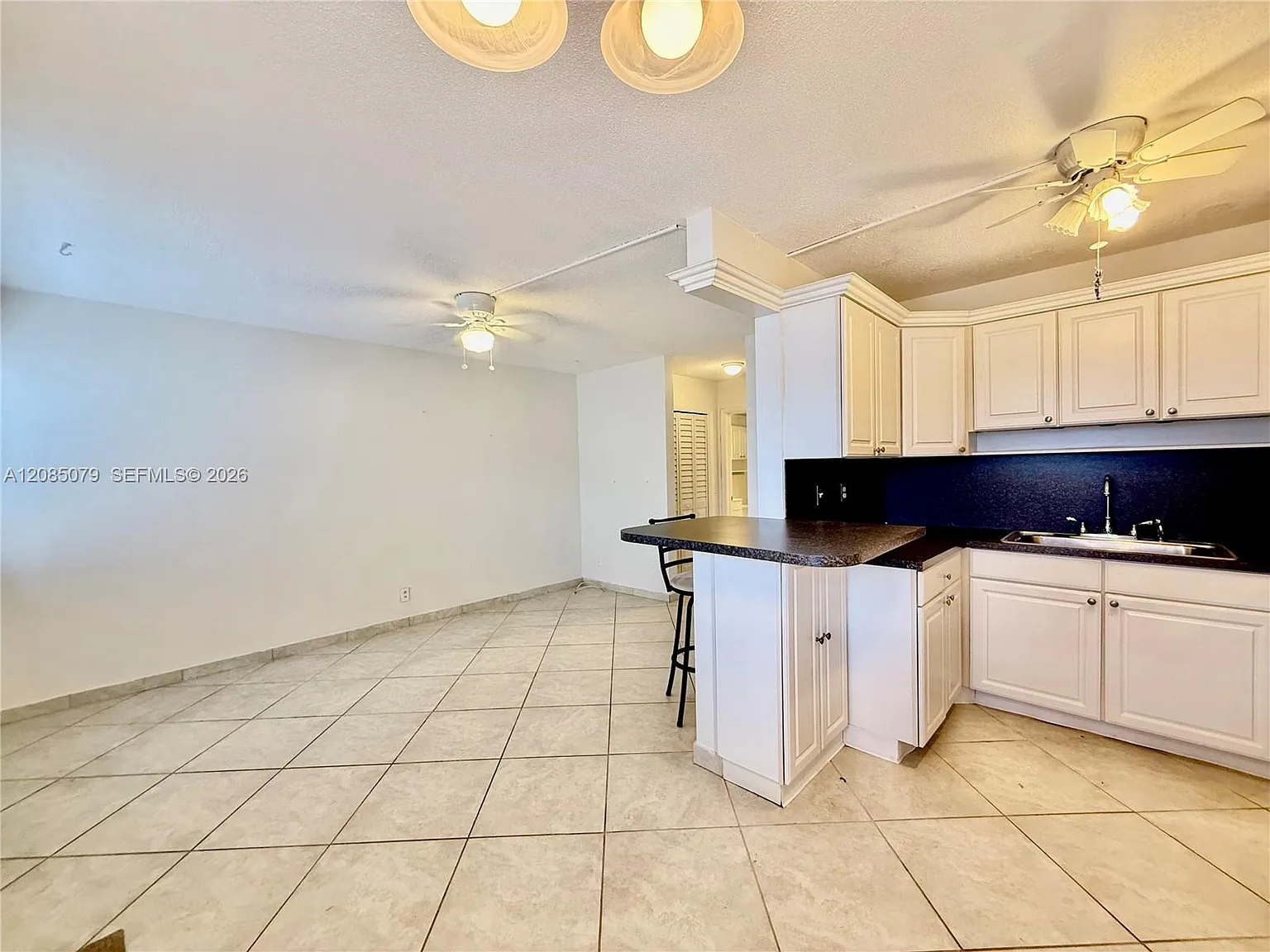 Ronola Apts Condo — Photo 2