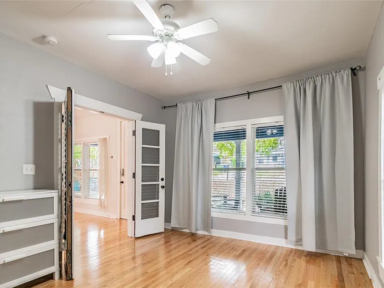 317 W Jean St — Photo 15