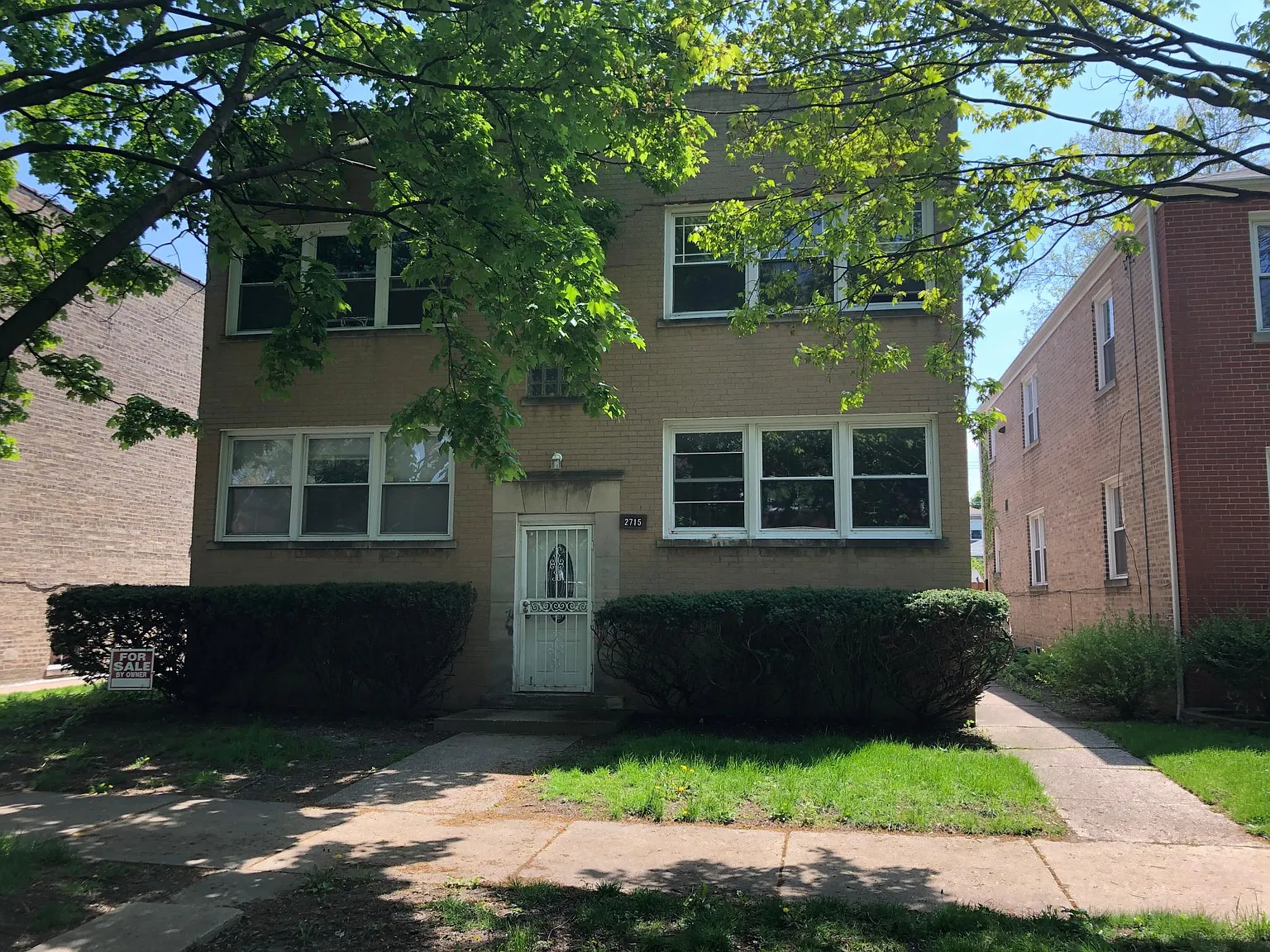 2715 W Rascher Ave — Photo 1