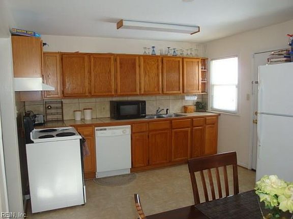 5th image of 6002 Old Ave