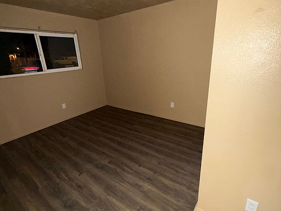 5th image of 1597 E Washington Ave APT 1