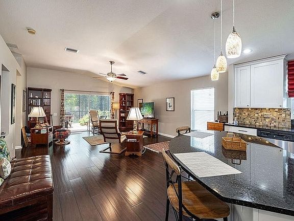 3rd image of 5905 War Admiral Dr