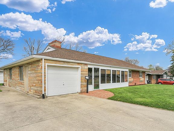 3rd image of 510 Southland Circle Dr