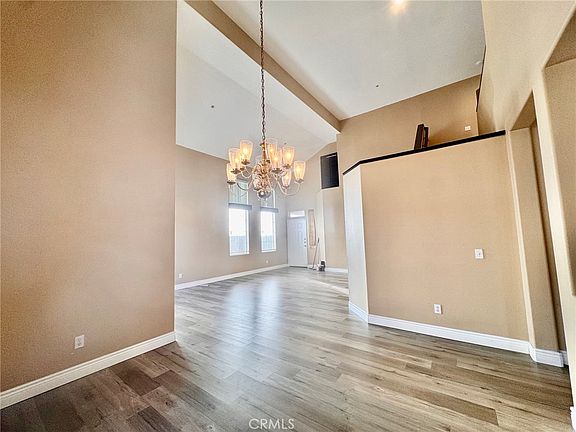 4th image of 14880 Southend St