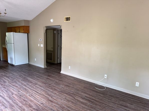 605 N Park St APT C