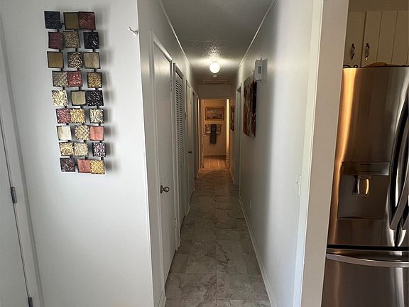 5th image of 196 Chestnut Dr