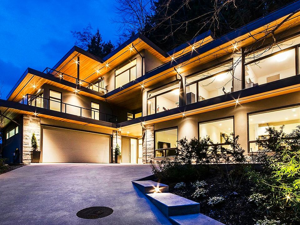 1st image of 817 Younette Dr