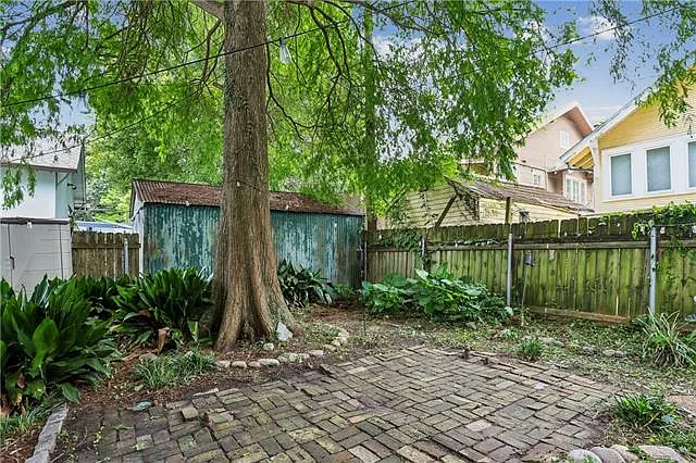 2216 Joseph St — Photo 17