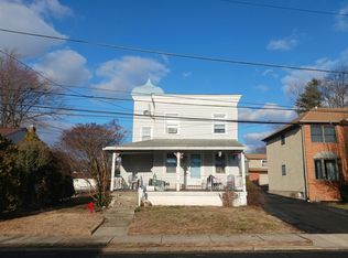 1216 Redwood Ave, Folsom, PA 19033