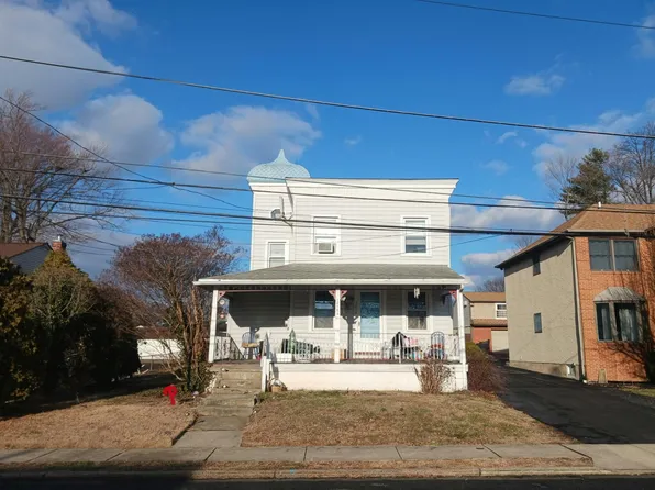 1216 Redwood Ave, Folsom, PA 19033