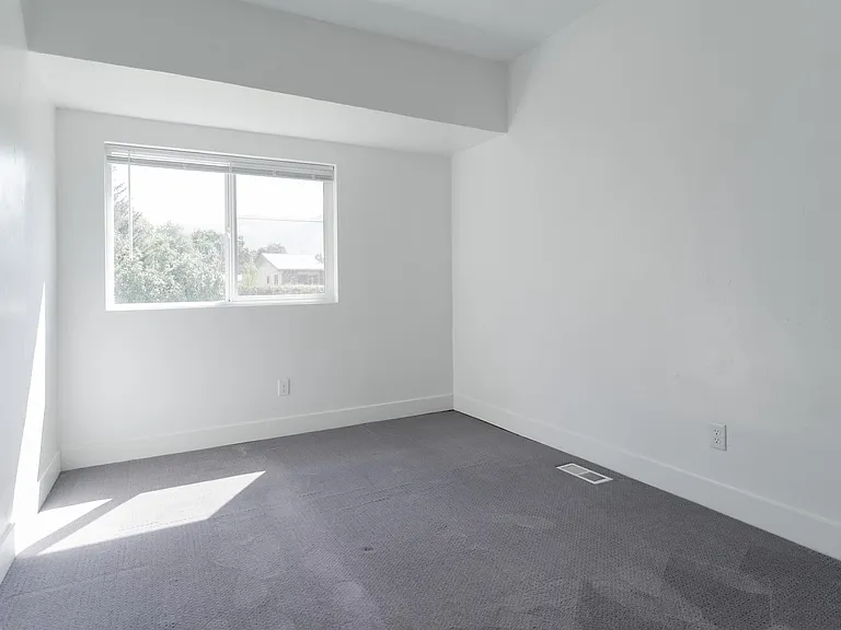 360 N 200 W #B — Photo 9