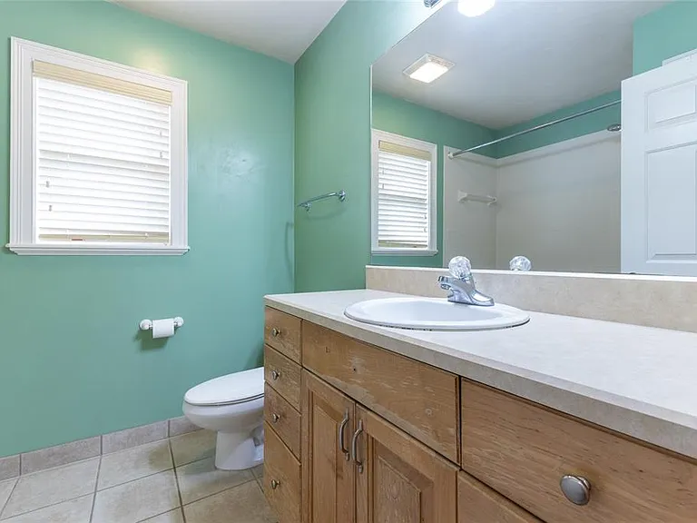 2429 NW 93rd St — Photo 34