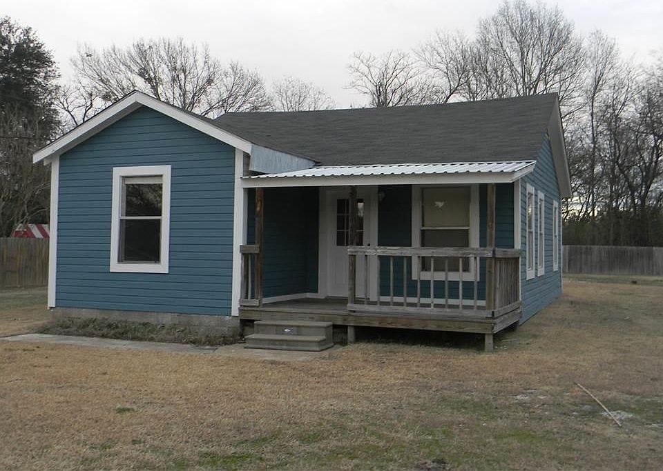 1st image of 510 Brady St