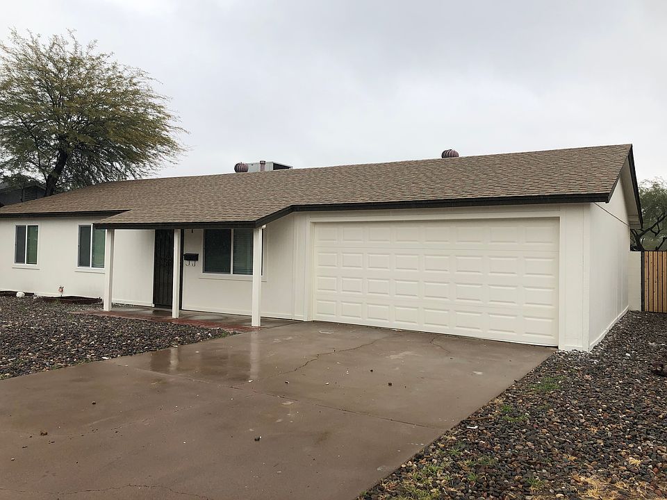1st image of 3819 E Ludlow Dr
