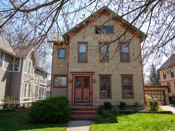 130 College Ave NE, Grand Rapids, MI 49503