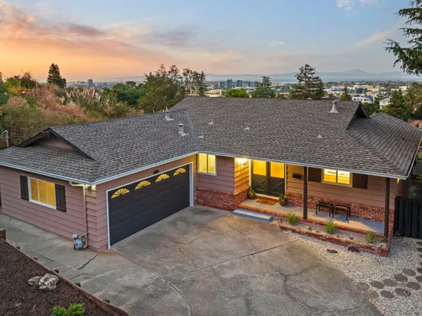 5 Vine St, San Carlos, CA 94070