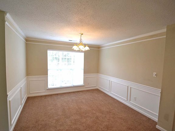 3rd image of 5608 Hedgecrest Pl
