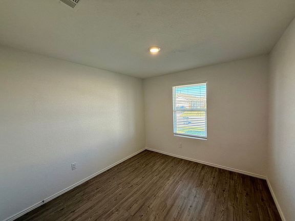 4th image of 10622 Erinita Way