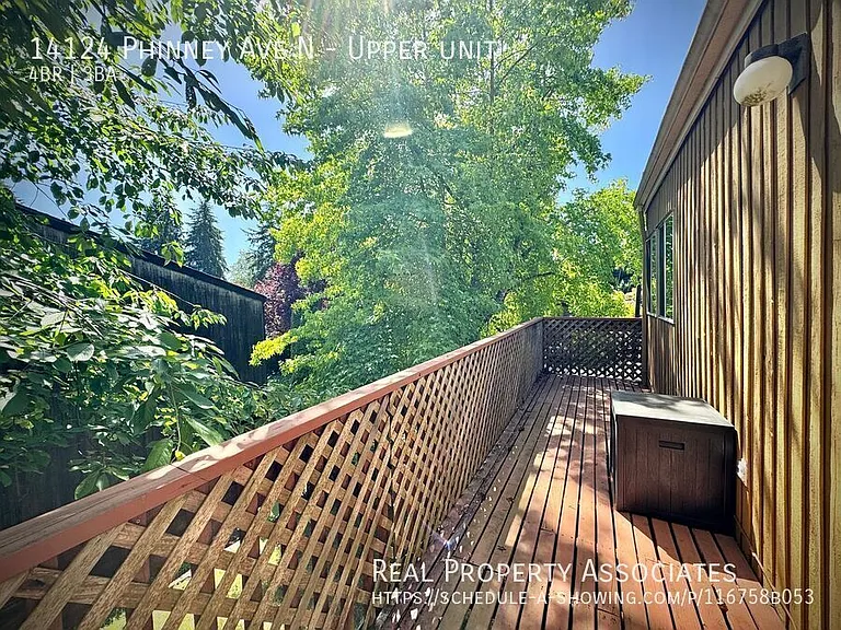 14124 Phinney Ave N #UPPER — Photo 23