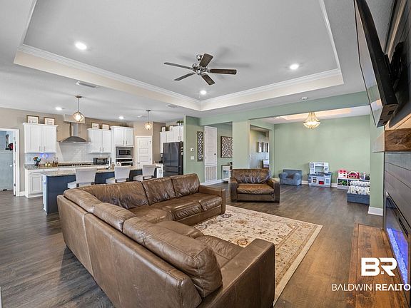 5th image of 9424 Amethyst Dr