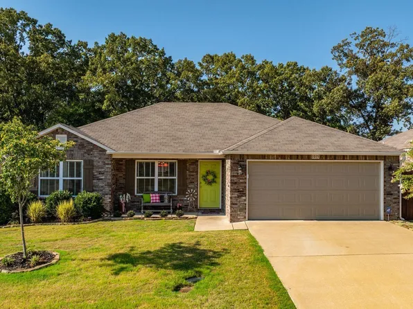 1015 Okeefe Ave, Conway, AR 72032