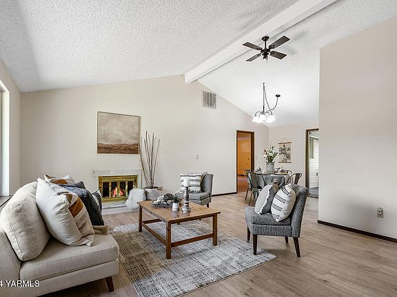 4th image of 5008 Manor Dr