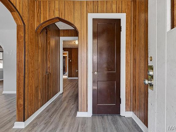 5th image of 6915 Edison Ave