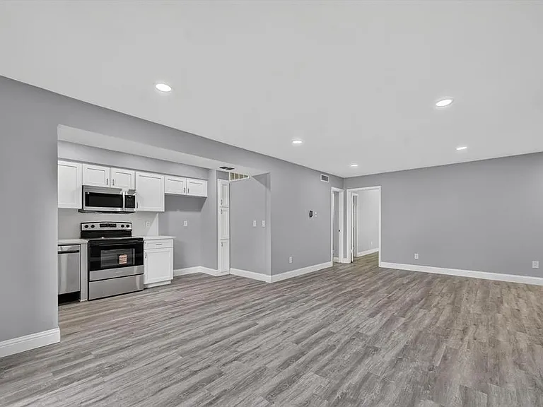 5033 Cedar Springs Rd — Photo 14