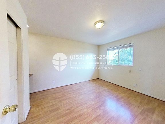 4th image of 4249 W 136th St