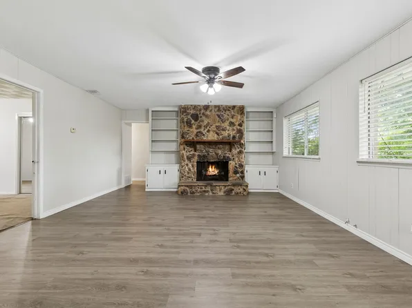 2617 Westview Dr, Mesquite, TX 75150