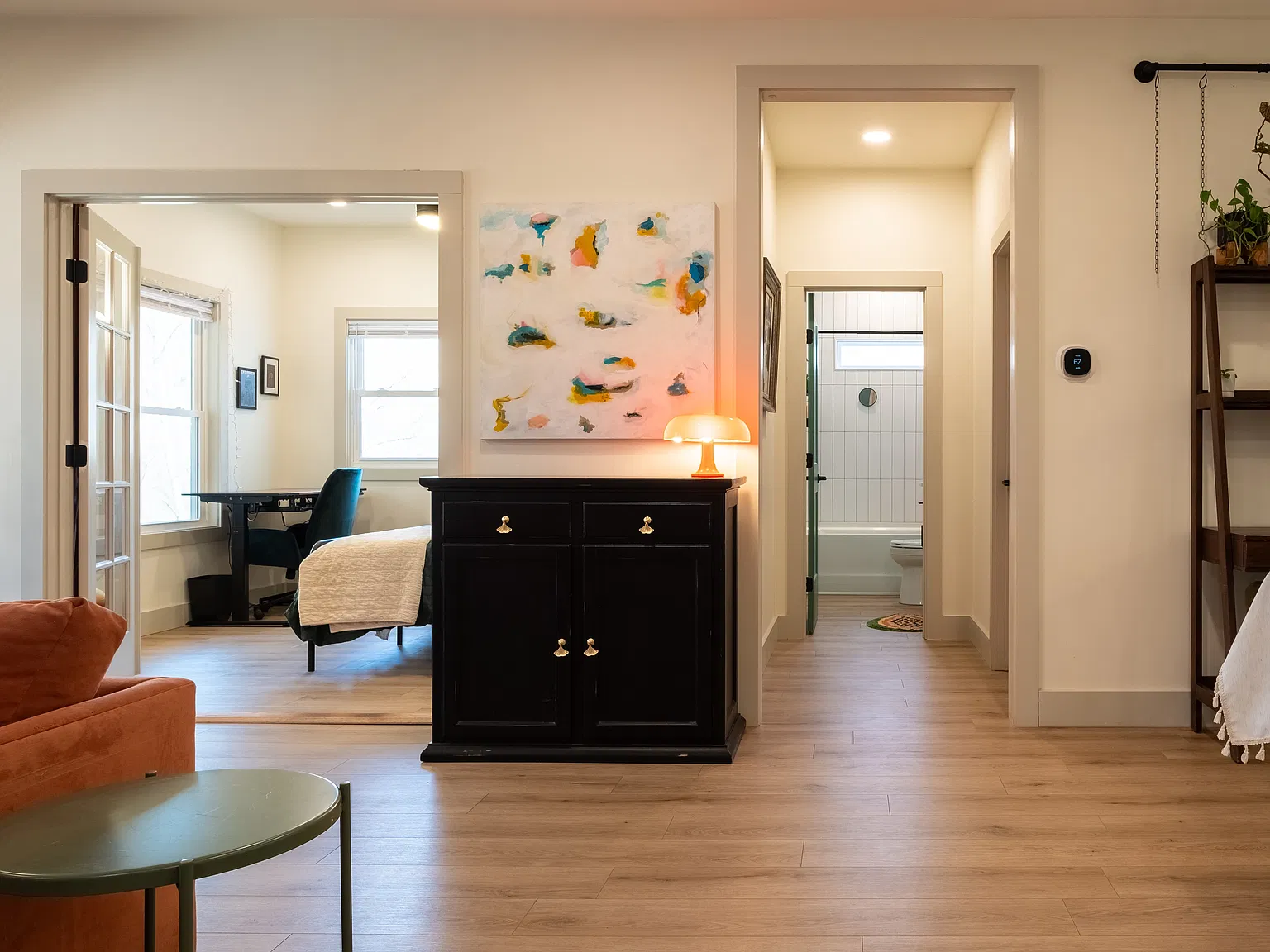 2 bed, 1200 sqft, $2,500 — Photo 2