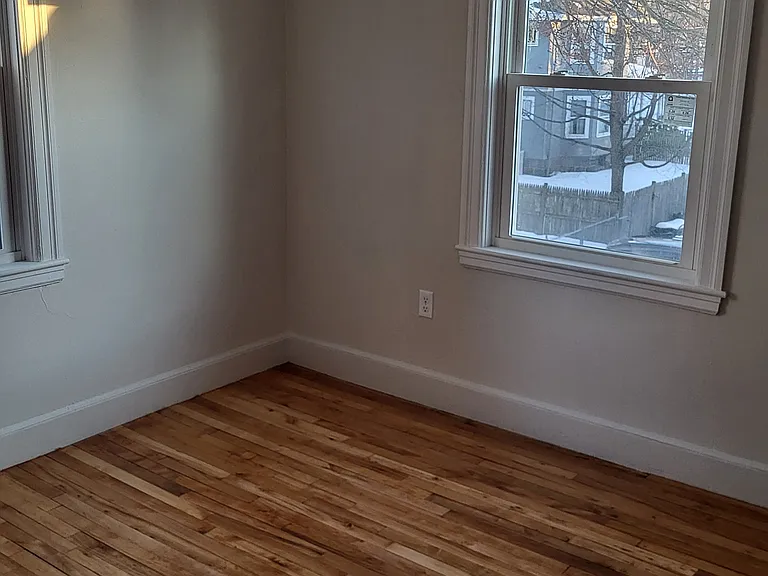 1848 Hyde Park Ave — Photo 10