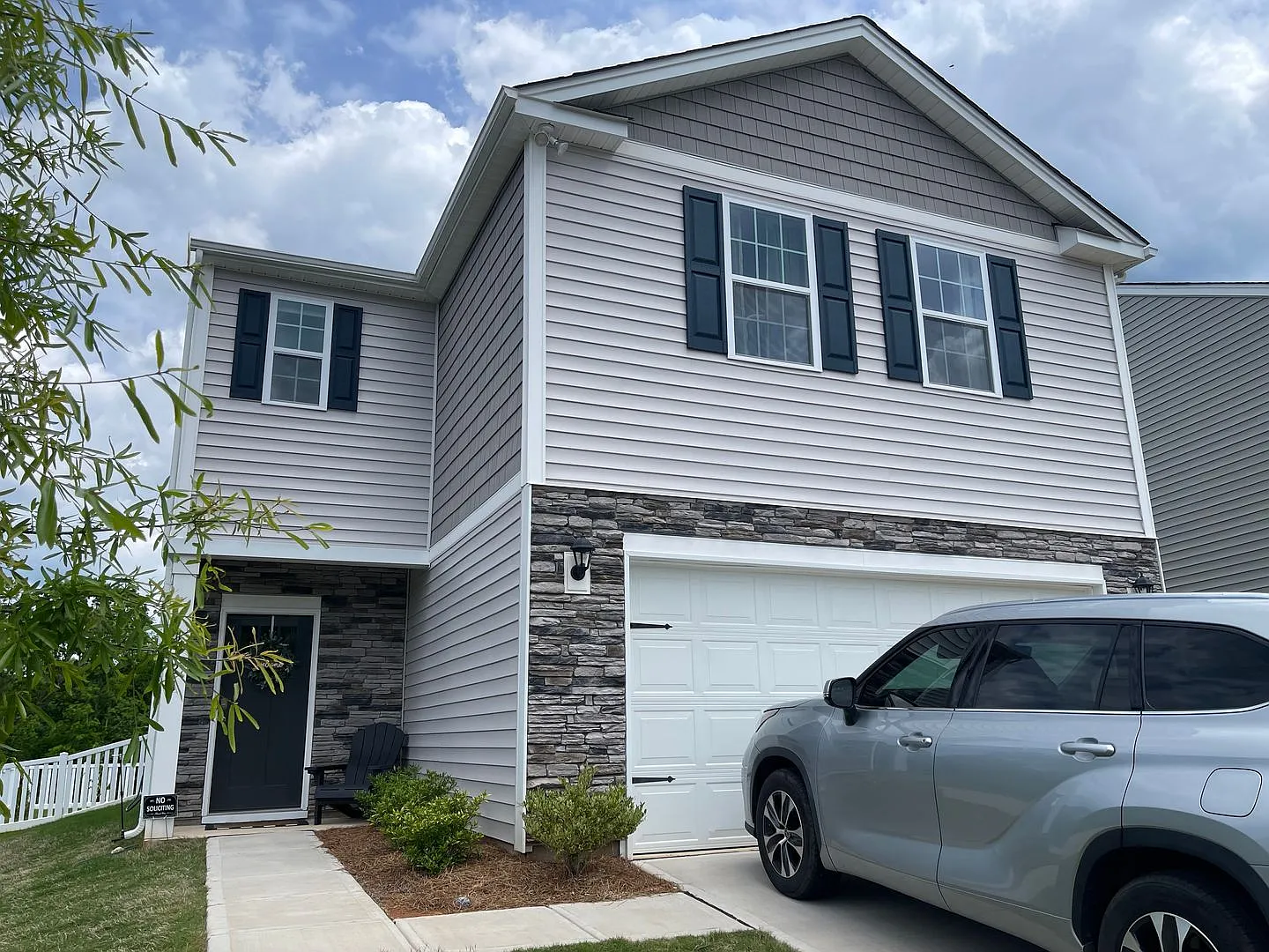 Pet Friendly 4BR 2.5BA | The Falls at Hickory Community | Available 11/6/2026 — Photo 3