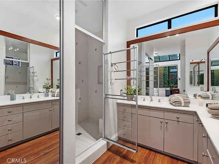 341 S Meadows Ave — Photo 34