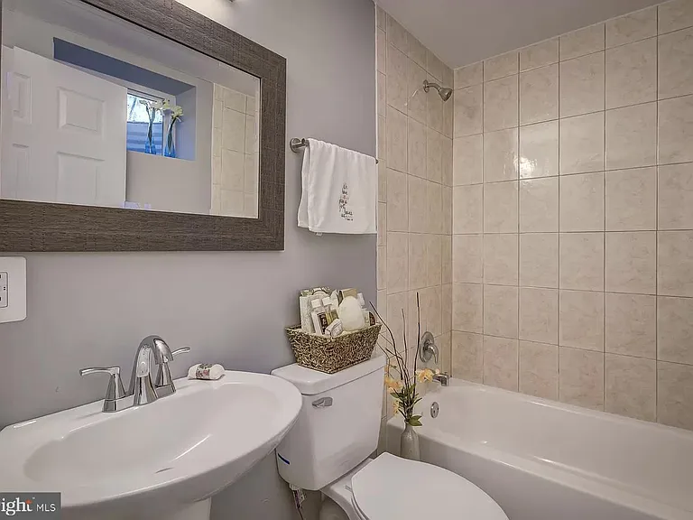 14822 Bryan Ct — Photo 16
