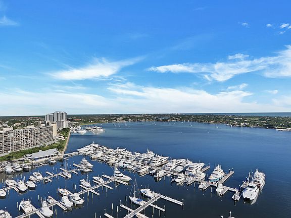 2nd image of 100 Lakeshore Dr APT 2156