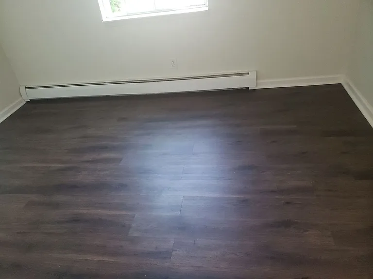 Glen Crest Apartments — Photo 14