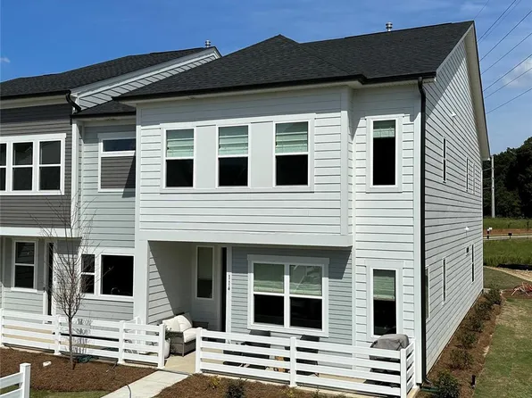 114 Renny Aly, Charlotte, NC 28217