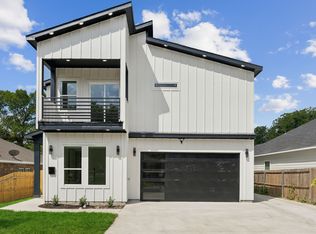 3221 Fernwood Ave, Dallas, TX 75216