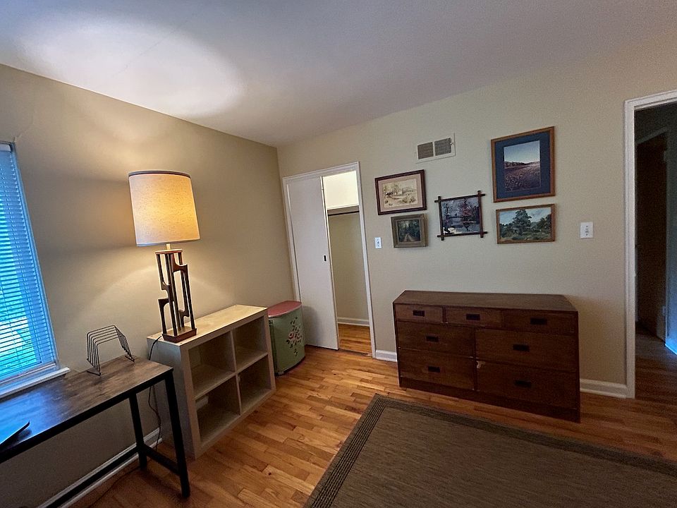 2nd image of 808 S Stull Ave