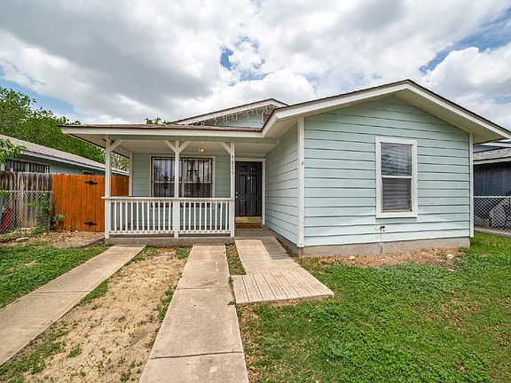 2nd image of 4815 Fortuna St