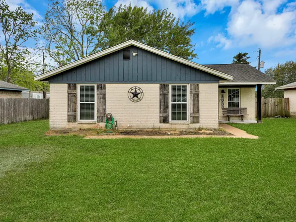 12733 7th St, Santa Fe, TX 77510