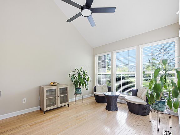 5th image of 5516 Villas Dr #10-C