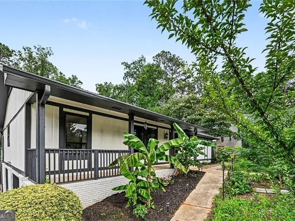 4268 Smithsonia Ct, Tucker, GA 30084