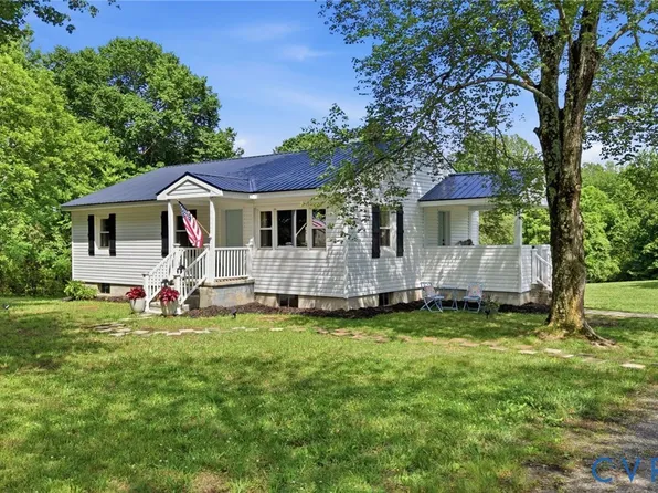 8321 Dennisville Rd, Amelia Court House, VA 23002